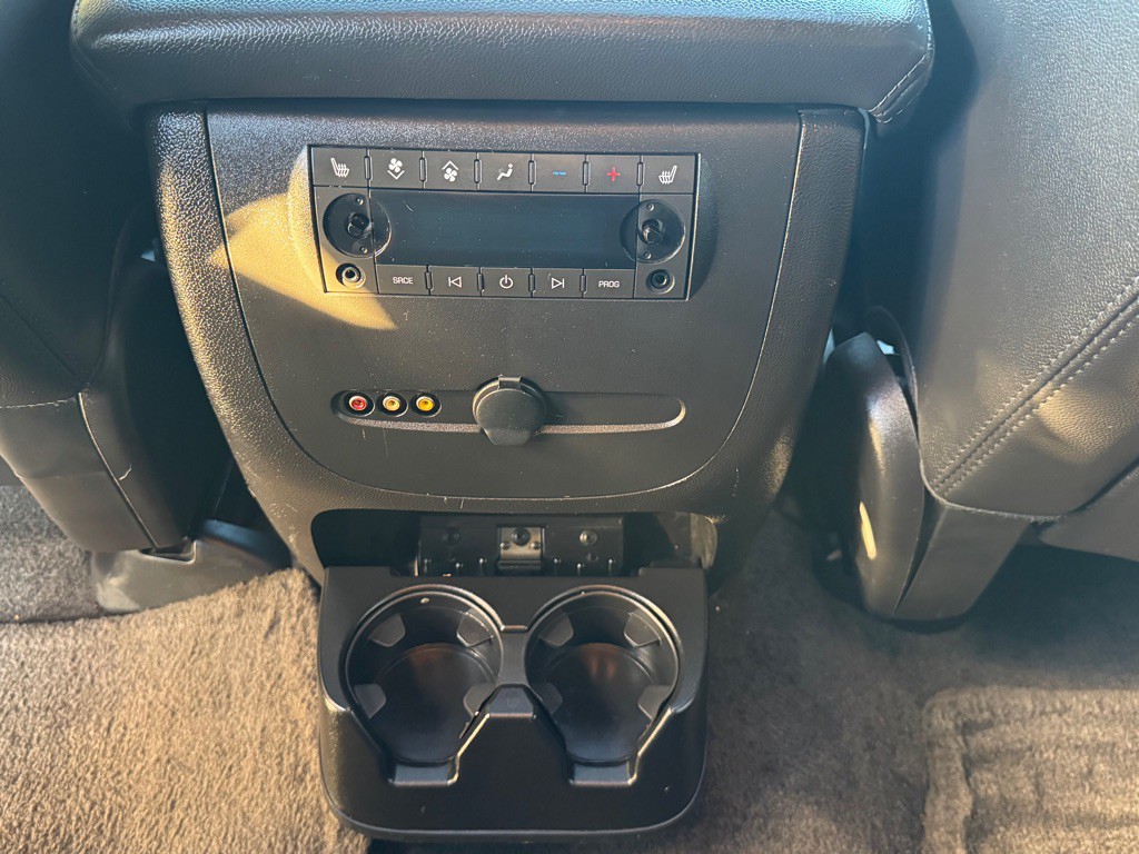 2013 Chevrolet Tahoe Image 20