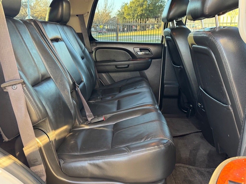 2013 Chevrolet Tahoe Image 25