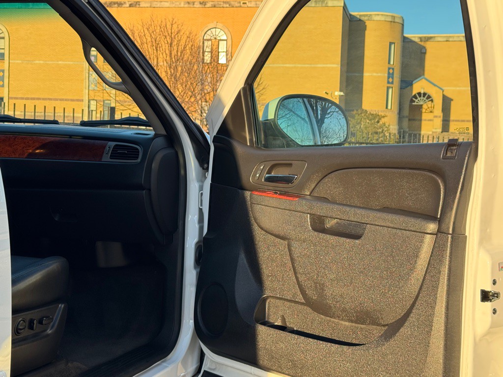 2013 Chevrolet Tahoe Image 26