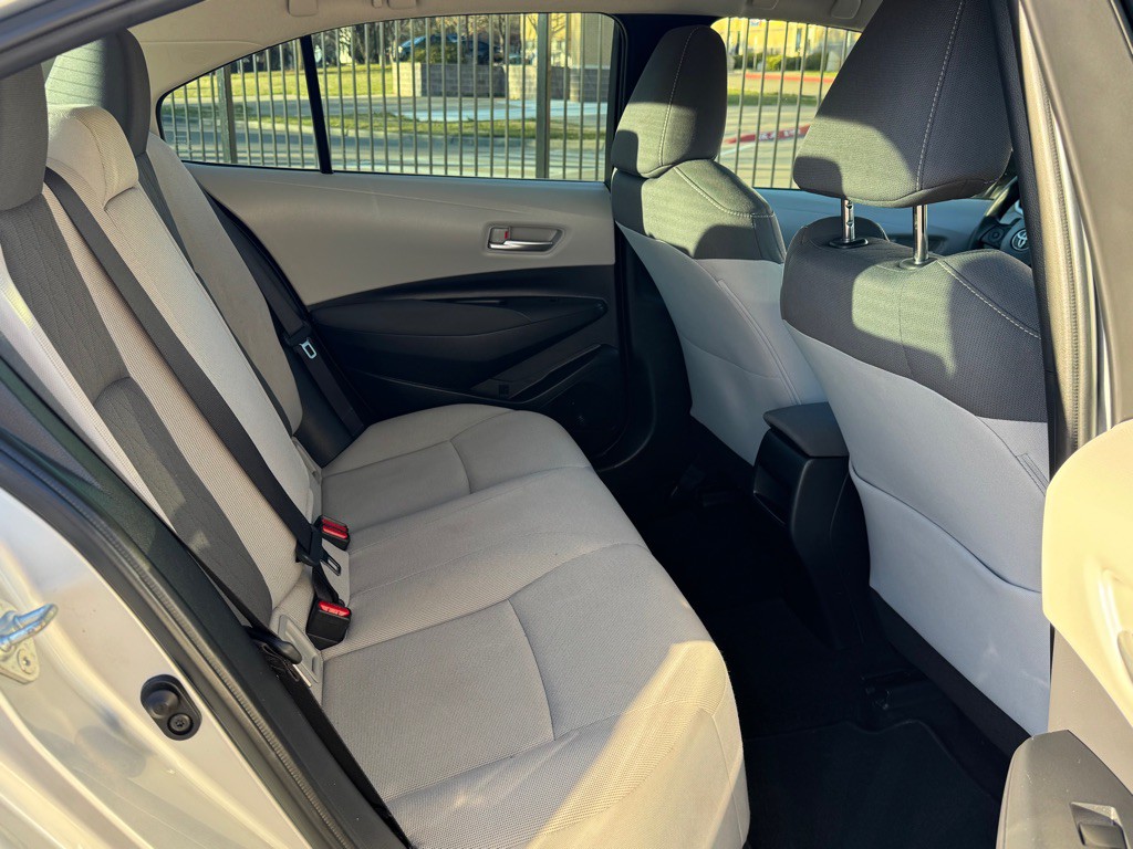 2020 Toyota Corolla Image 24
