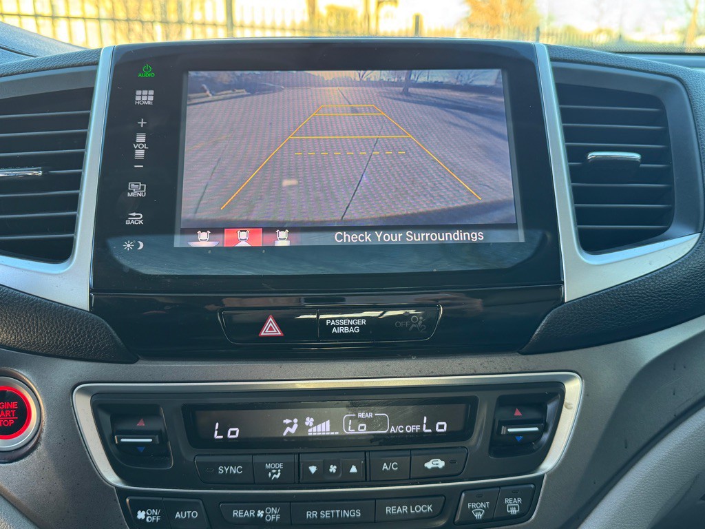 2016 Honda Pilot Image 16