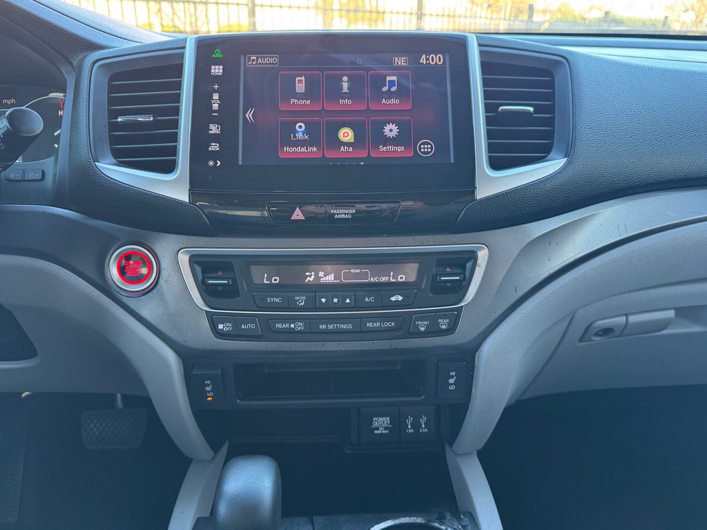 2016 Honda Pilot Image 18