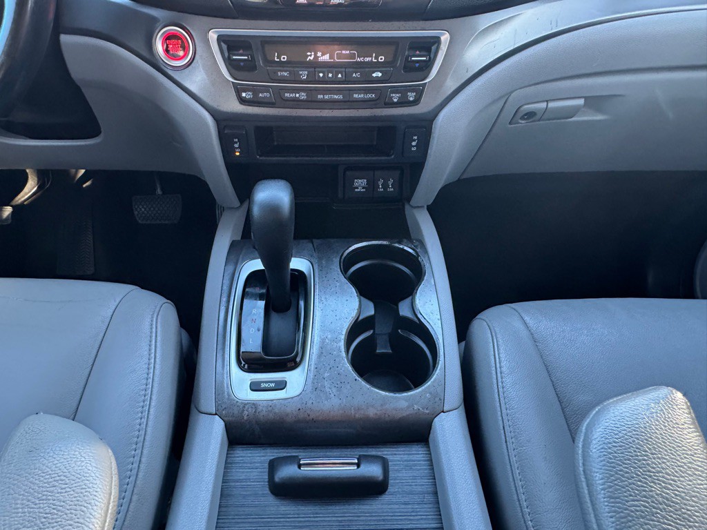 2016 Honda Pilot Image 19