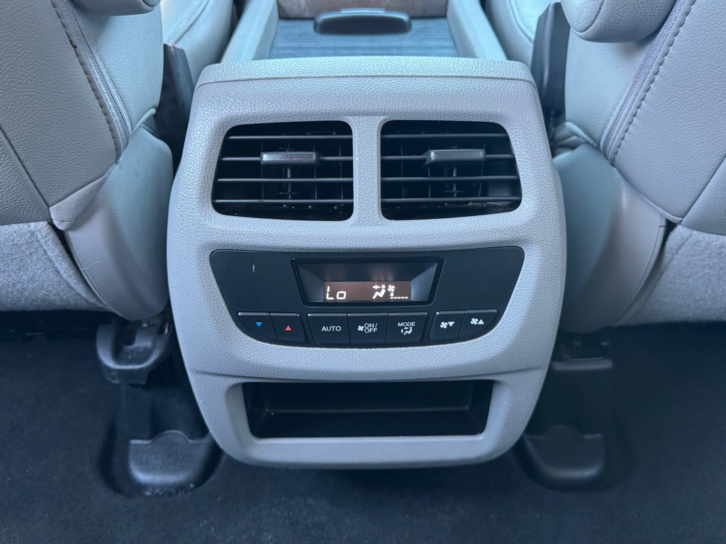 2016 Honda Pilot Image 23