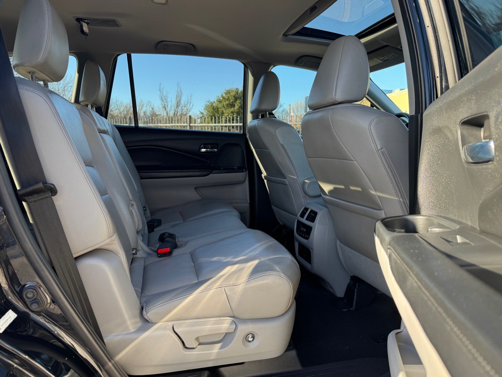 2016 Honda Pilot Image 28