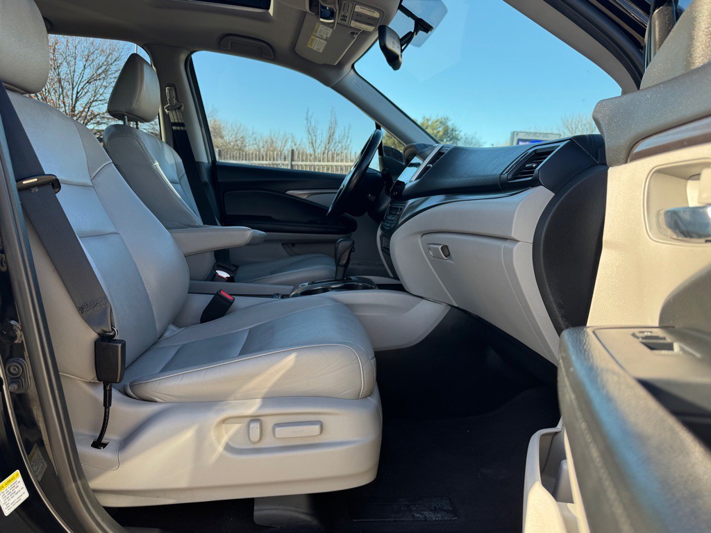 2016 Honda Pilot Image 30