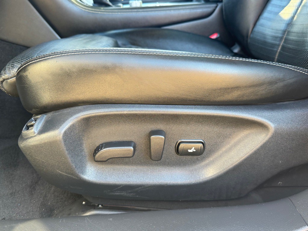 2017 INFINITI Q50 Image 8