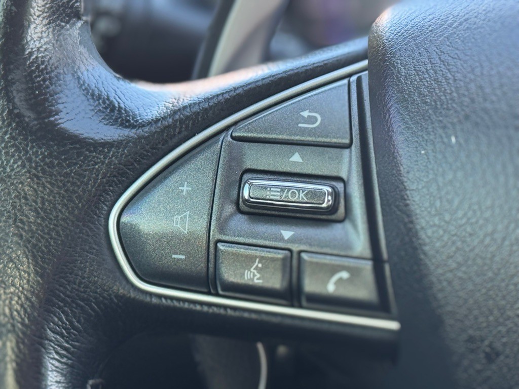 2017 INFINITI Q50 Image 13