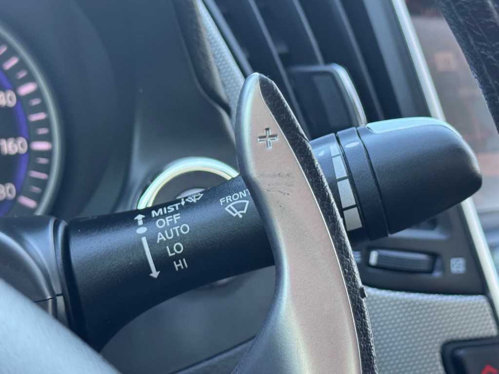 2017 INFINITI Q50 Image 15