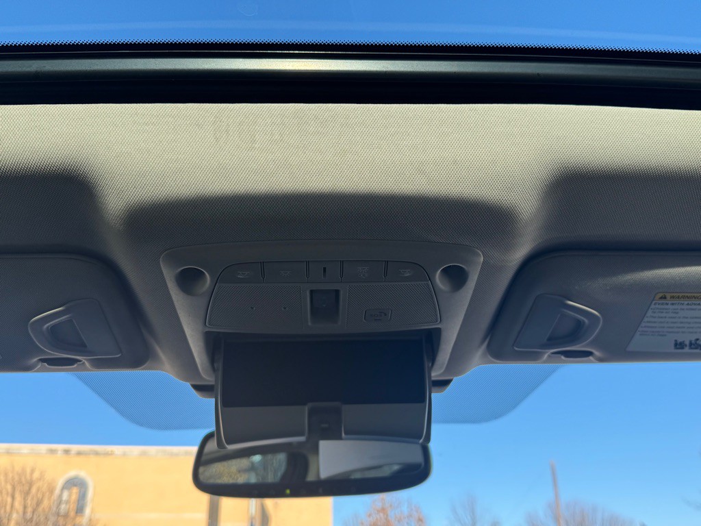 2017 INFINITI Q50 Image 22