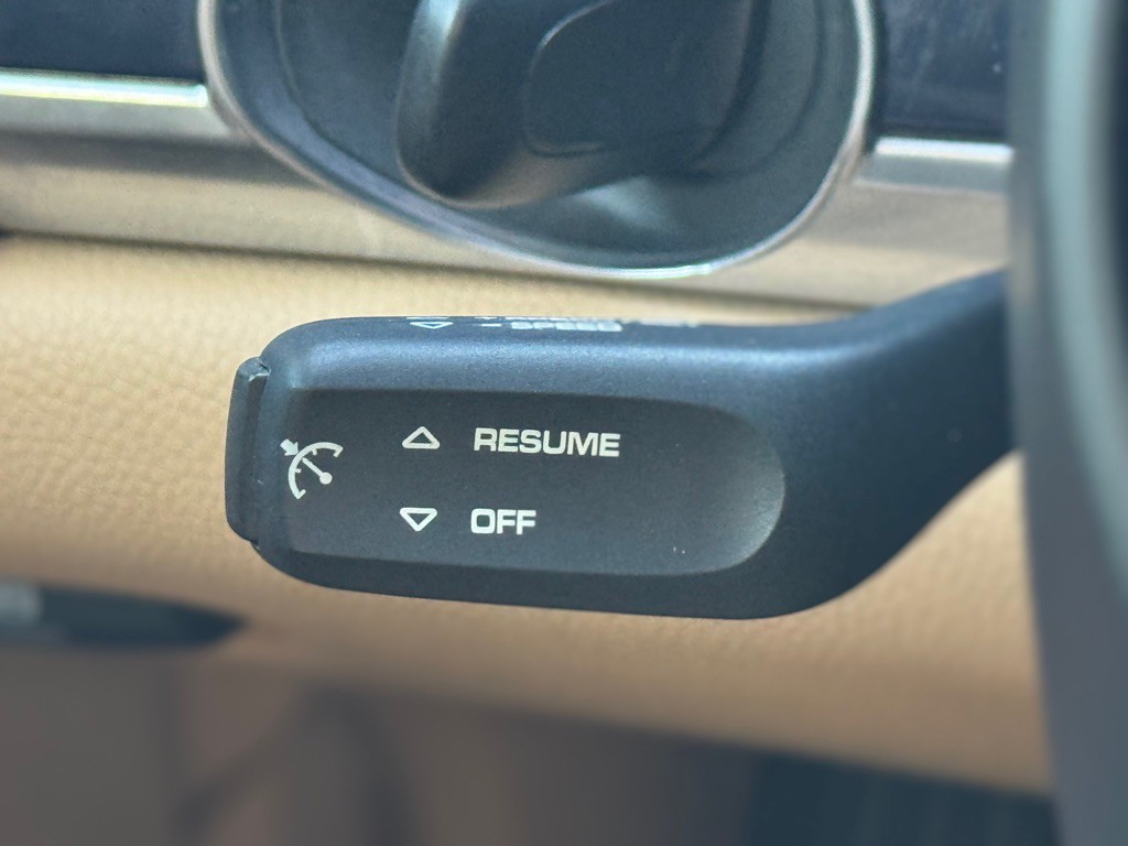 2013 Porsche Panamera Image 16