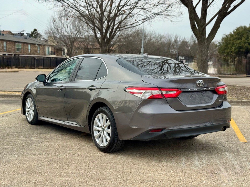 2020 Toyota Camry Image 4