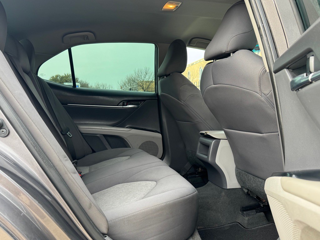 2020 Toyota Camry Image 26