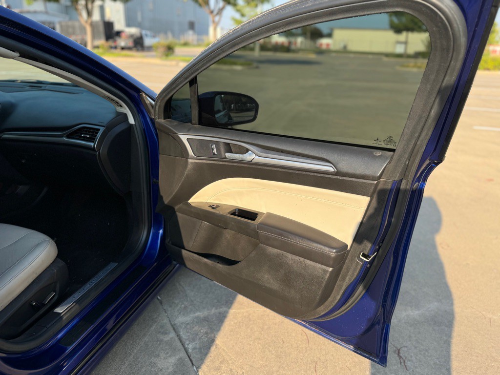 2014 Ford Fusion Image 16