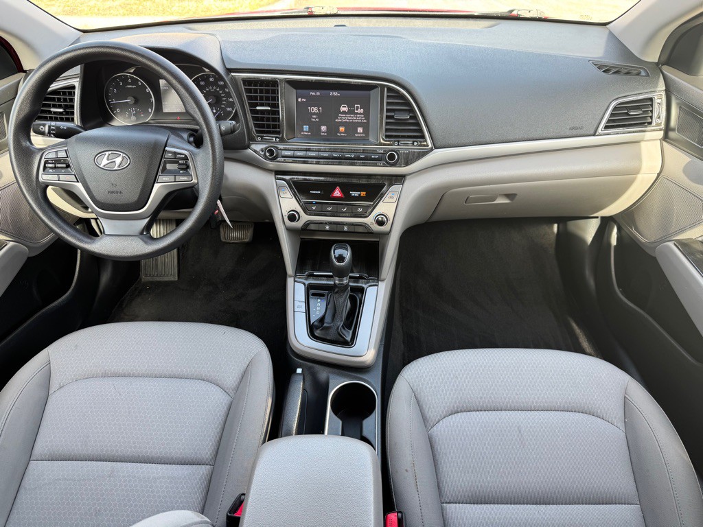 2017 Hyundai Elantra Image 15