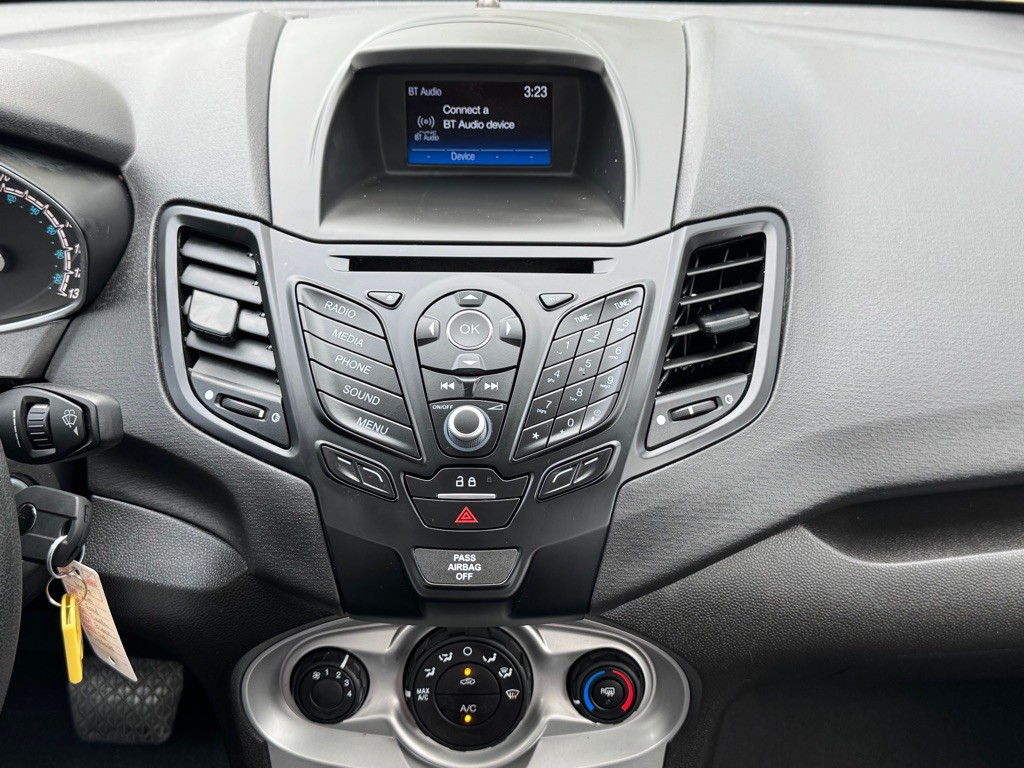 2019 Ford Fiesta Image 17