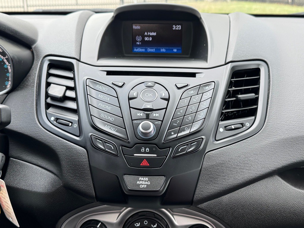 2019 Ford Fiesta Image 18