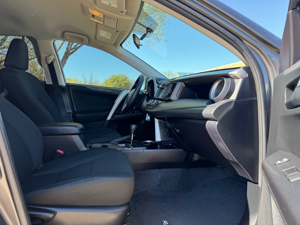 2016 Toyota Rav4 Image 27