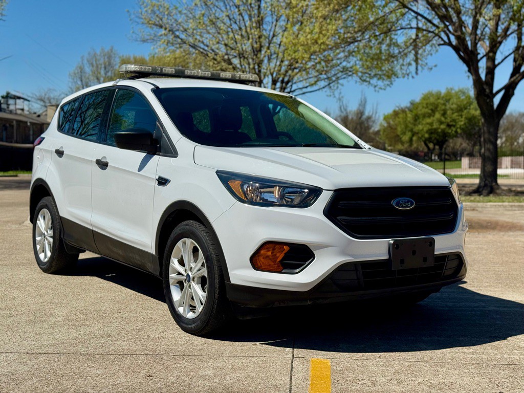 2019 Ford Escape Image 2