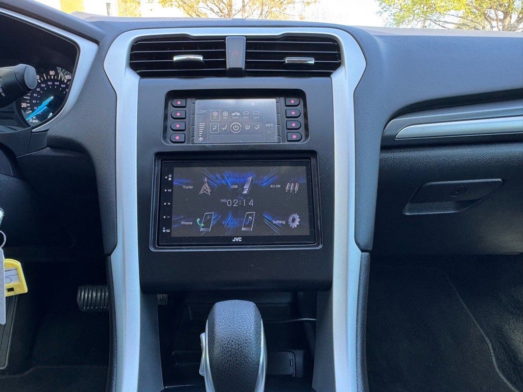 2014 Ford Fusion Image 18