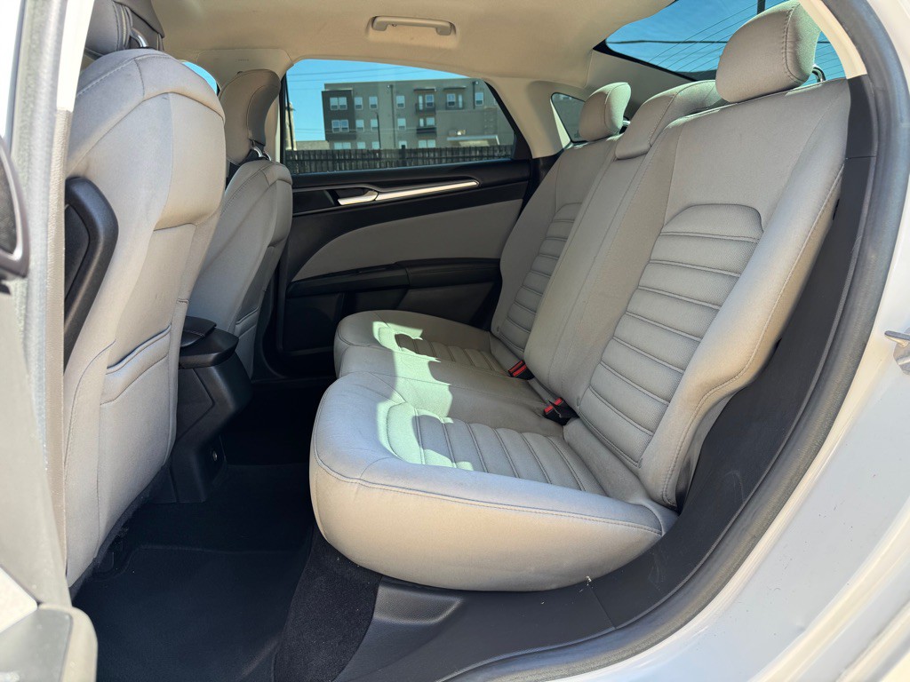 2014 Ford Fusion Image 22