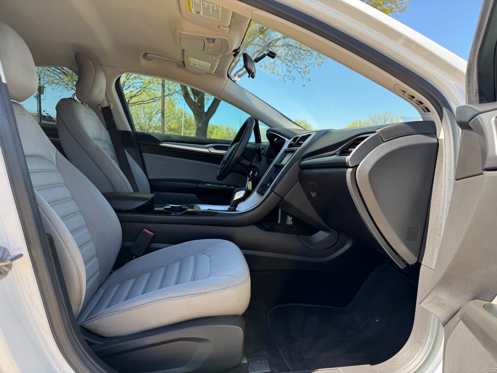 2014 Ford Fusion Image 26