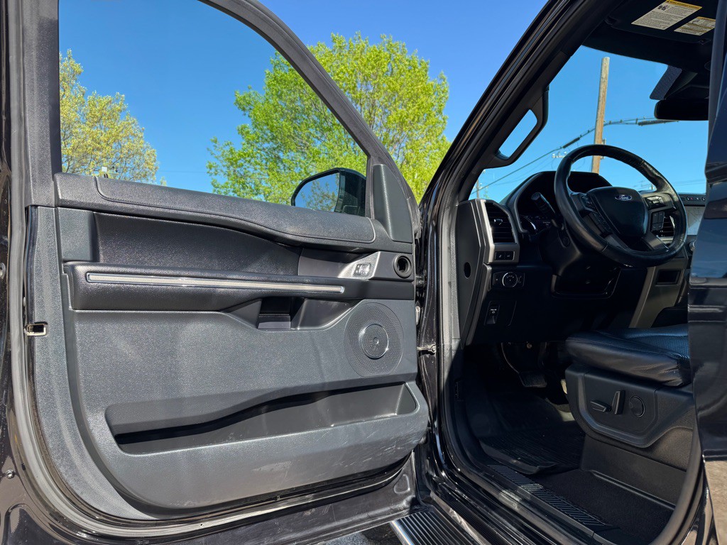 2020 Ford Expedition Image 5