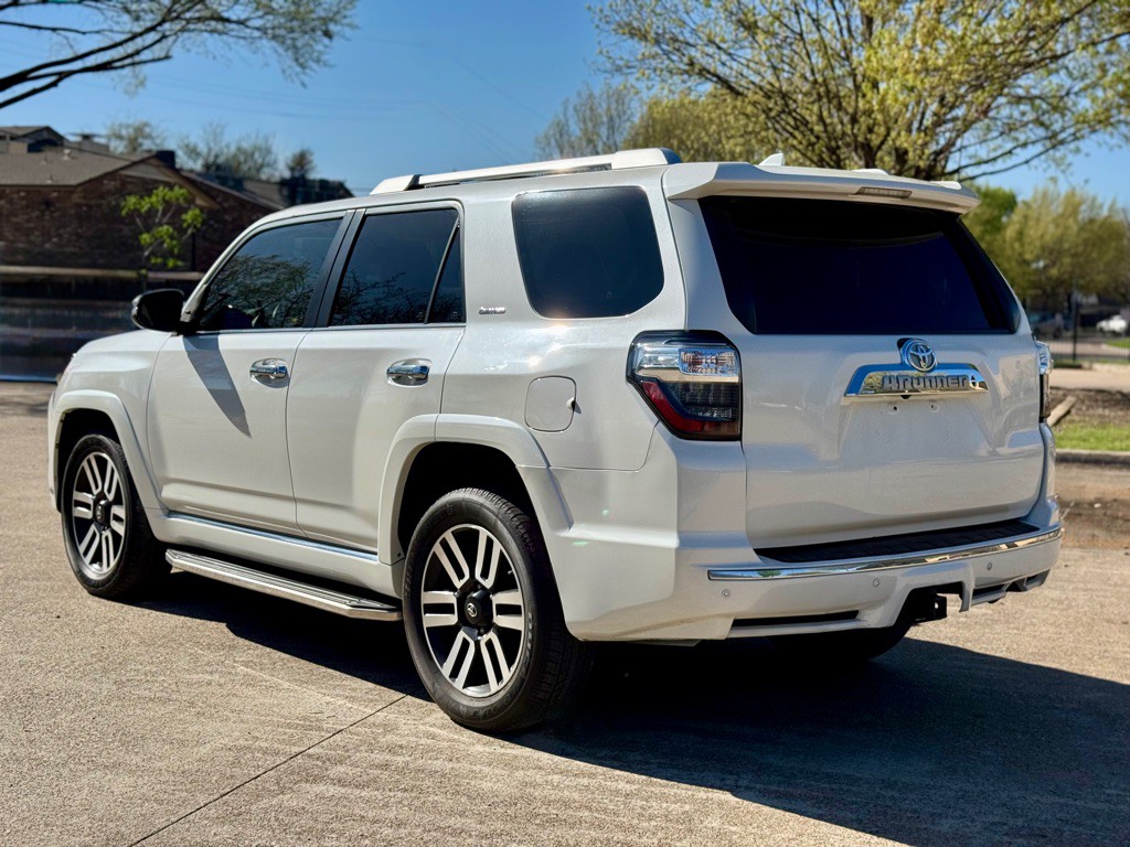 2016 Toyota 4Runner Image 4