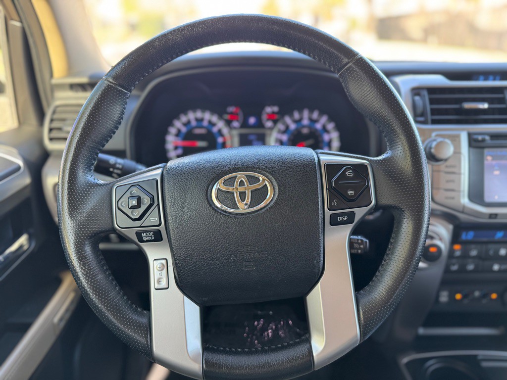 2016 Toyota 4Runner Image 11