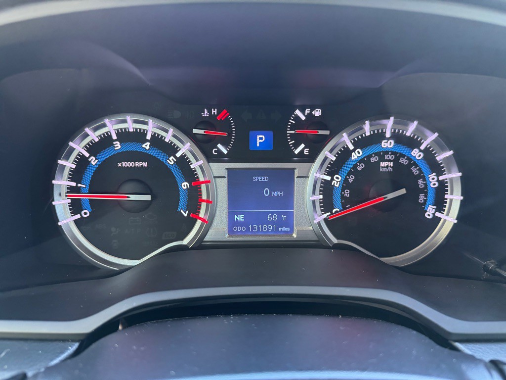 2016 Toyota 4Runner Image 16