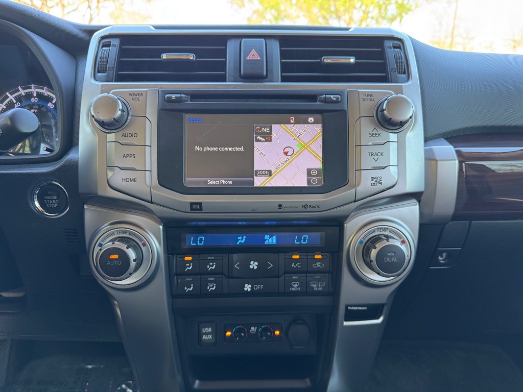 2016 Toyota 4Runner Image 21