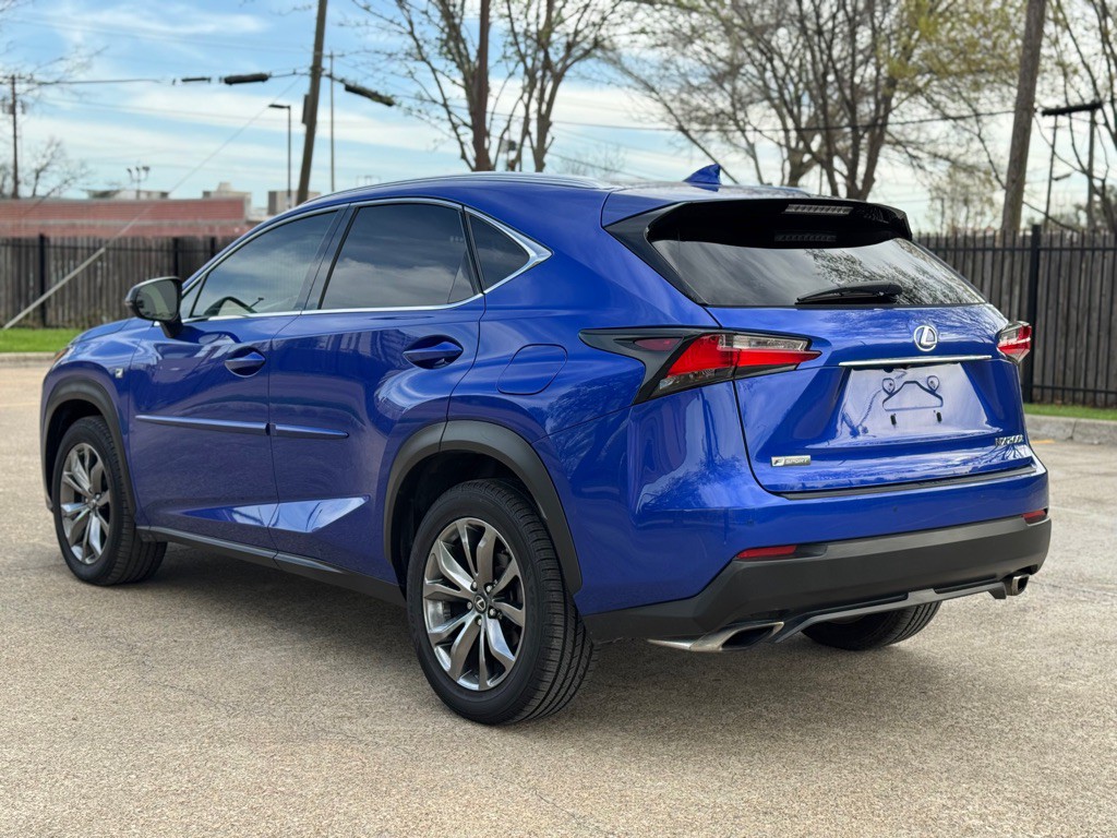 2015 Lexus NX 200t Image 4