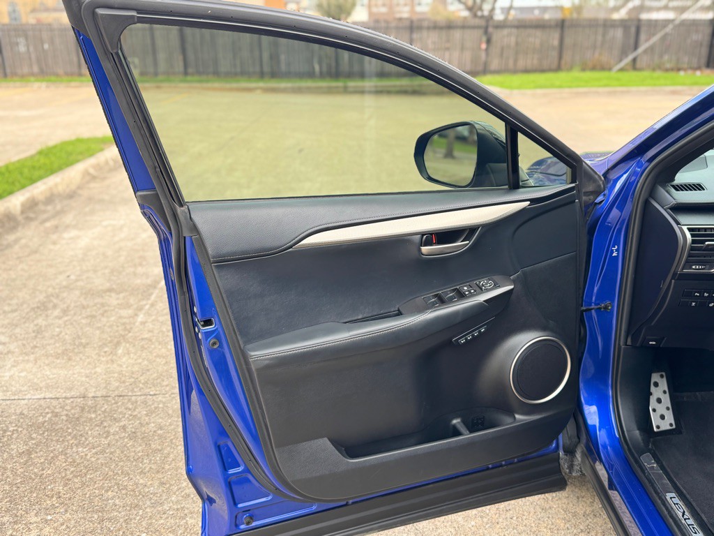 2015 Lexus NX 200t Image 8