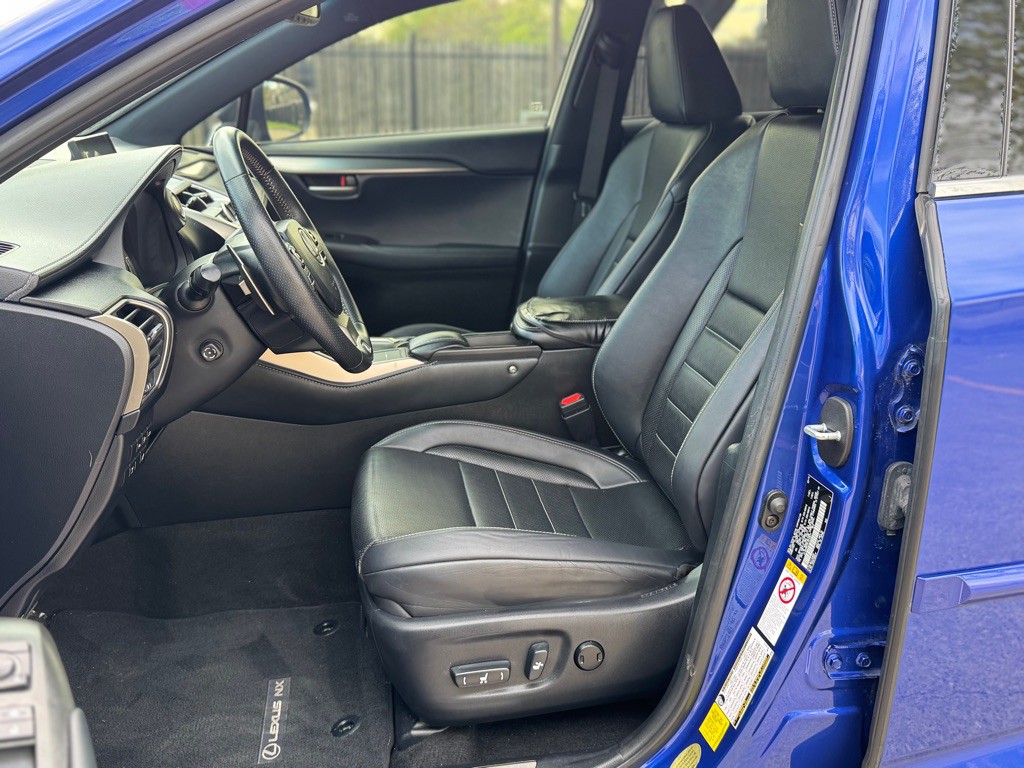 2015 Lexus NX 200t Image 11