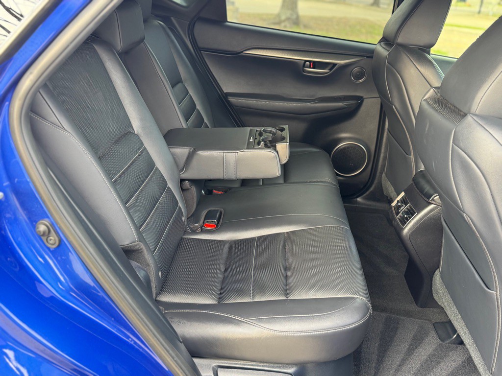 2015 Lexus NX 200t Image 18