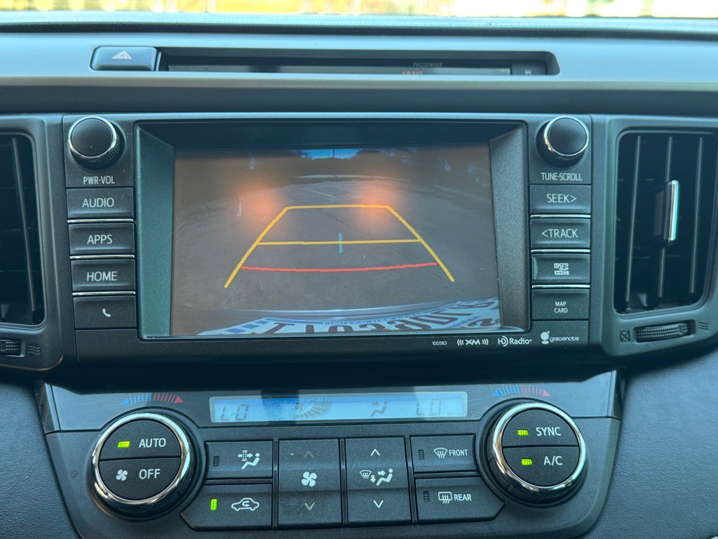 2016 Toyota Rav4 Image 18