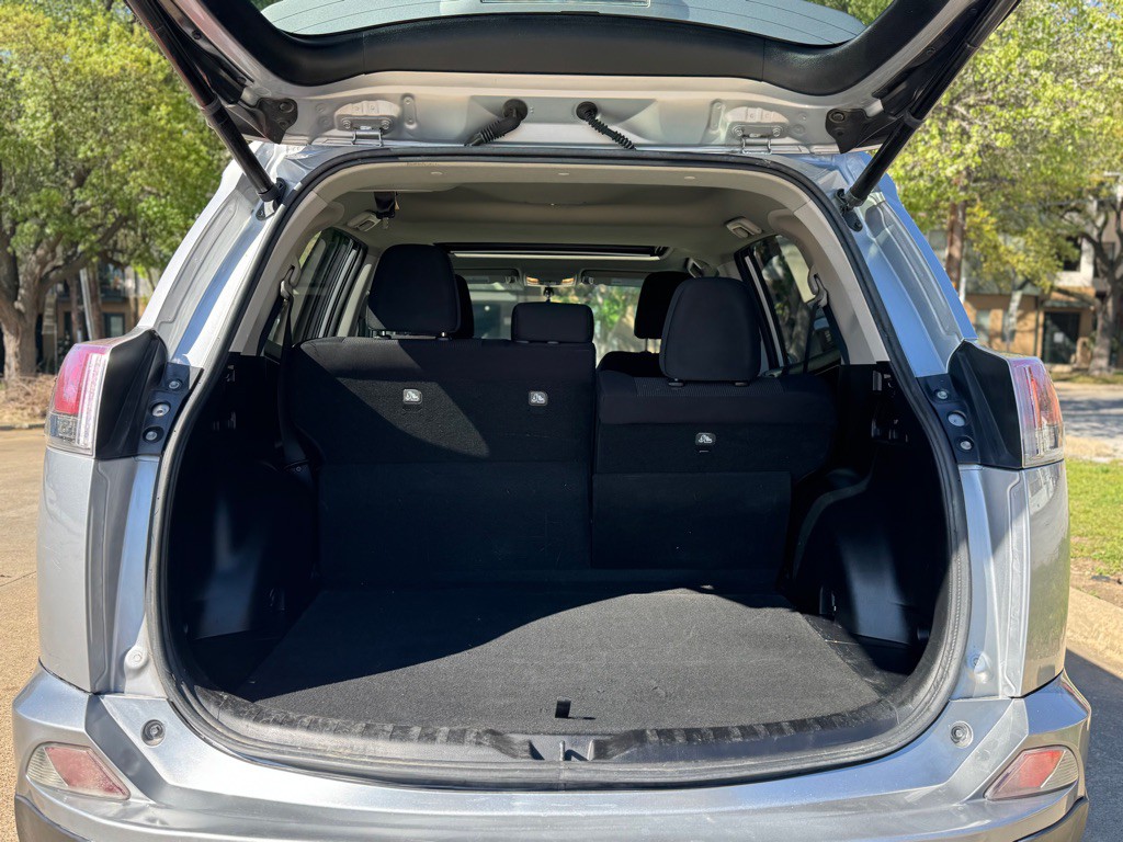2016 Toyota Rav4 Image 27