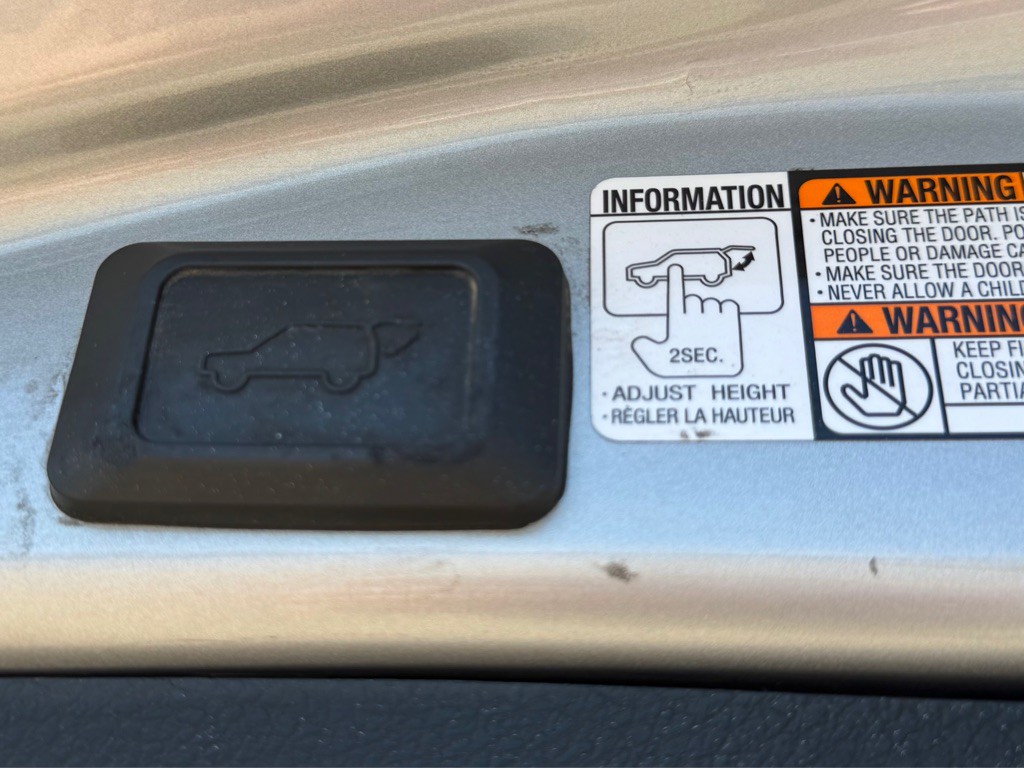 2016 Toyota Rav4 Image 28