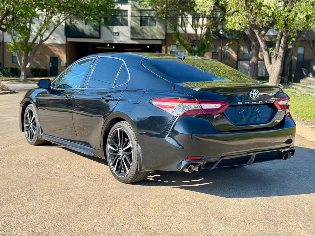 2019 Toyota Camry Image 4