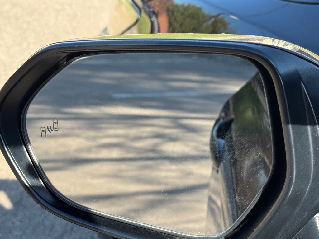 2019 Toyota Camry Image 9