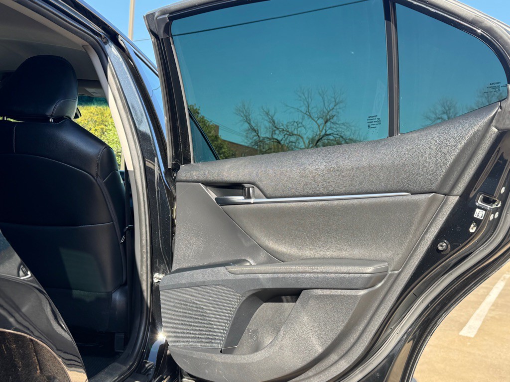 2019 Toyota Camry Image 25