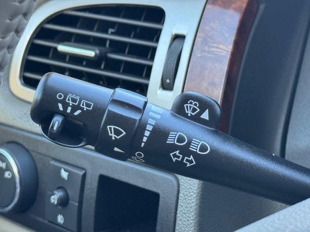 2007 Chevrolet Tahoe Image 14