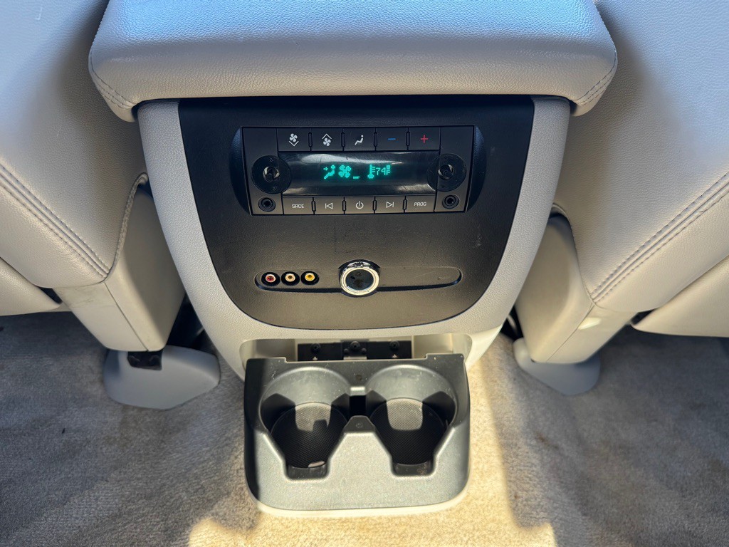 2007 Chevrolet Tahoe Image 24