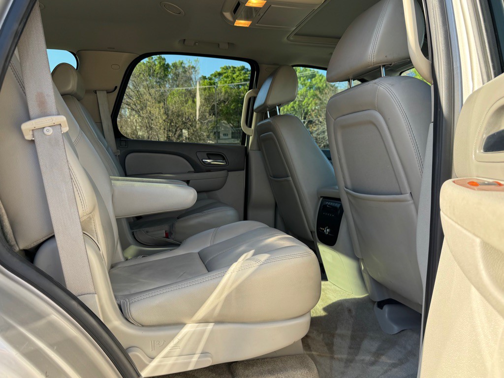 2007 Chevrolet Tahoe Image 28