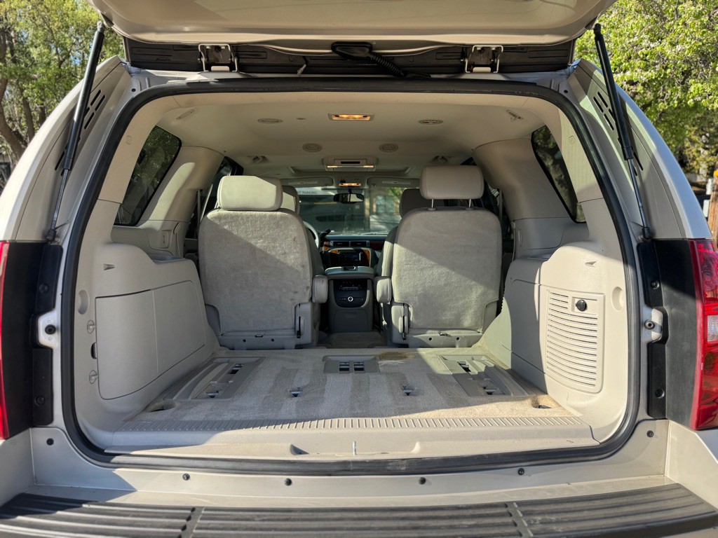 2007 Chevrolet Tahoe Image 32