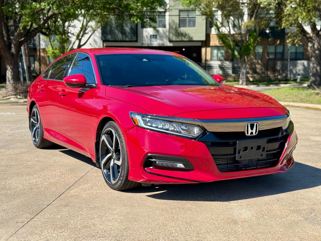 2018 Honda Accord Image 2