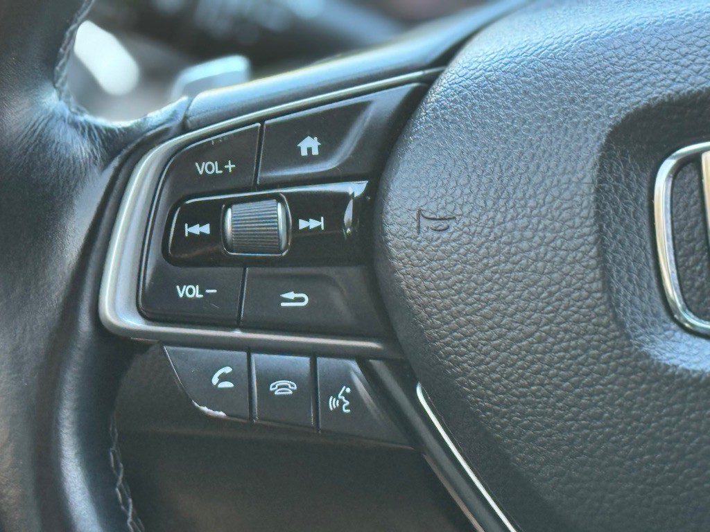 2018 Honda Accord Image 11