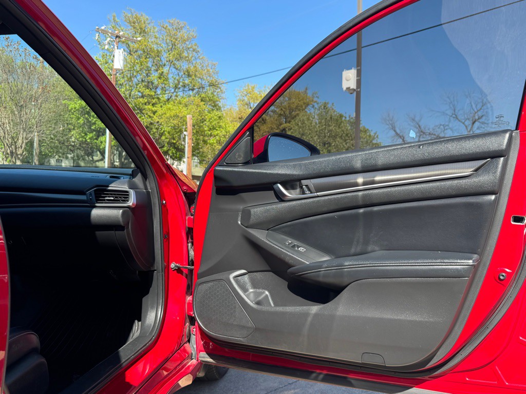 2018 Honda Accord Image 26