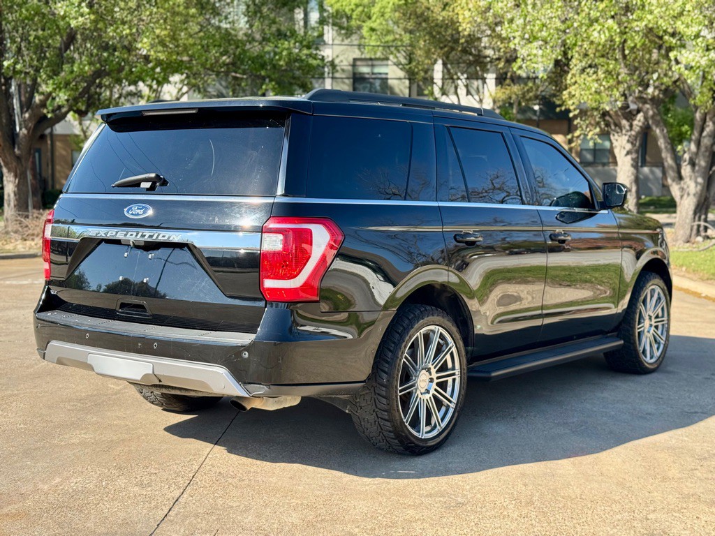 2018 Ford Expedition Image 3