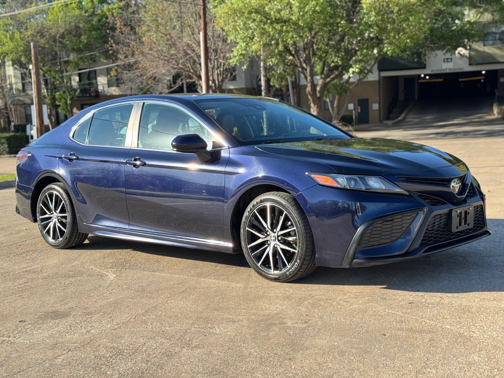 2021 Toyota Camry Image 2